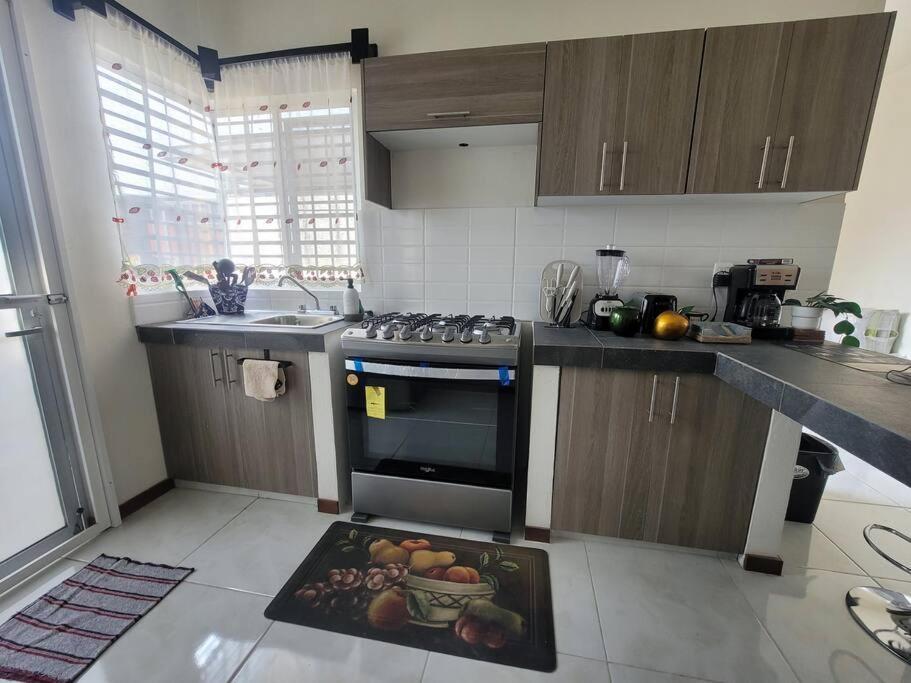 Villa Casa Totalmente Nueva,2 Cuartos 2 Banos -Muy Segura Colima Exterior foto